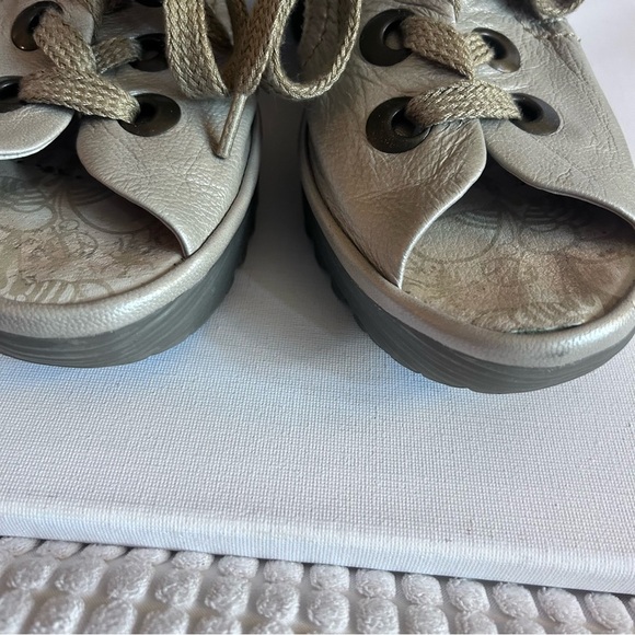 Fly London Wedge Heel Platform Lace Up Gold Shimmer Sandal Size 10 - Picture 8 of 11